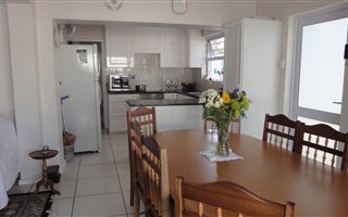 1 Bedroom House in Bergvliet