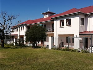 1 Bed Apartment in Hoekwil
