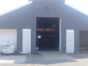 397 m² Commercial space in Bluff