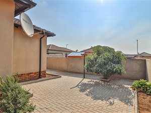 3 Bed House in Kirkney