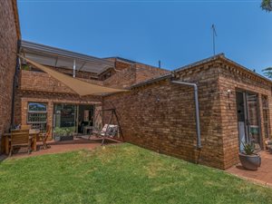 3 Bed Townhouse in Menlo Park