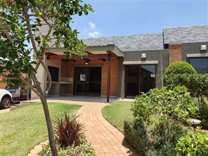 1 Bed Simplex in Retire at Midstream