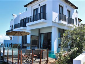 4 Bed House in Dana Bay