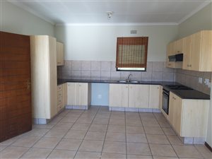 2 Bed Apartment in Broadacres