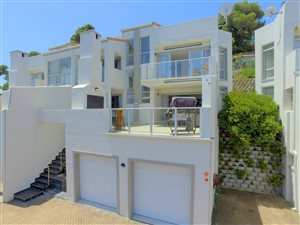 3 Bed Apartment in Seaside Longships