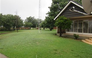 22 Bedroom House in Monavoni AH