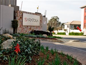 3 Bed Apartment in Lonehill
