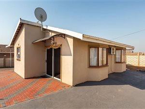 3 Bed House in Southgate