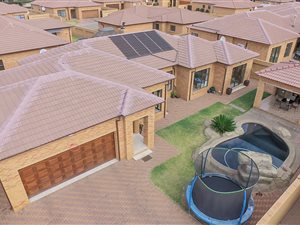 3 Bed Cluster in Newmarket Park