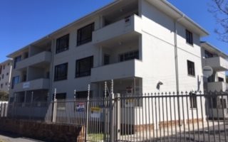 2 Bedroom Apartment in Wynberg