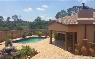 5 Bedroom House in Raslouw Glen