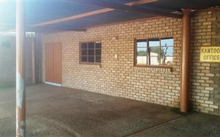 13 Bedroom House in Northam