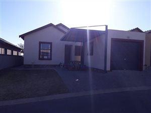 3 Bed House in The Reeds
