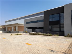 3615 m² Industrial space in Pomona