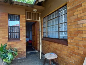 3 Bed House in Rewlatch