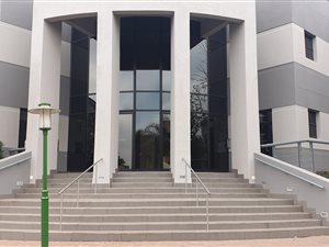 729 m² Commercial space in Bedfordview