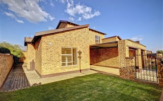 2 Bedroom House in Honeydew