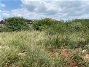 455 m² Land available in Chroom Park