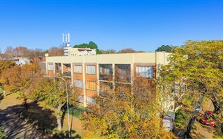 1 Bedroom Townhouse in Kenilworth