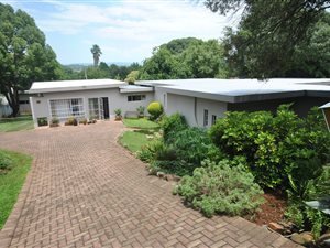 4 Bed House in Signal Hill