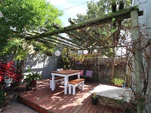 4 Bed House in Selborne