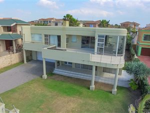 4 Bed House in Bluewater Bay