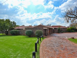 3 Bed Townhouse in Montgomery Park