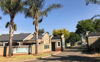 3 Bedroom Townhouse in Roodepoort West