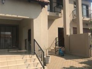 3 Bedroom House in Thatchfield