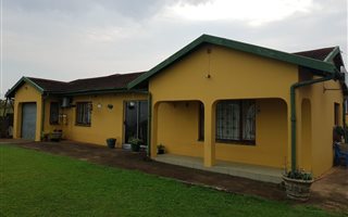 3 Bedroom House in Stanger Manor