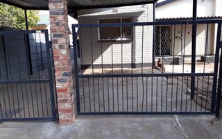 3 Bedroom House in De Beers