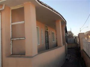 3 Bed House in Regents Park