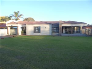 3 Bed House in Flamingo Park
