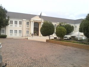 374 m² Office Space in Kempton Park Central