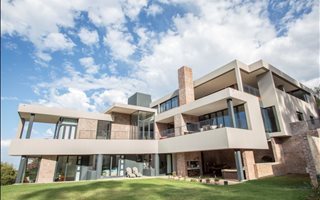 5 Bedroom House in Spanish Farm