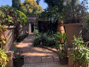 2 Bed Garden Cottage in Sharonlea