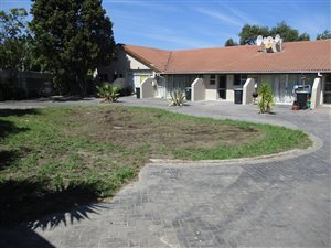 1 Bed Cluster in Durbanville Central