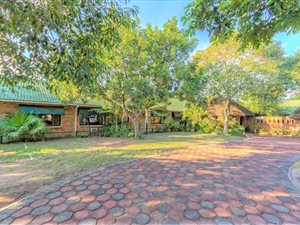 16 Bed House in Richards Bay Central