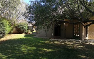 3 Bedroom House in Eike Park