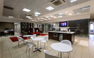 50 m² Office Space in Die Hoewes