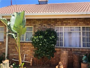 2 Bed Townhouse in Rhodesdene