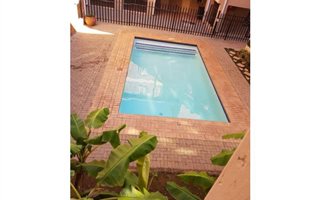2 Bedroom Apartment in Ravenswood