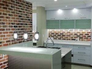 3 Bed Cluster in Menlo Park