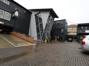 120 m² Office Space in Braamfontein Werf