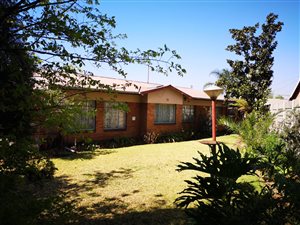 3 Bed House in Van Dyk Park