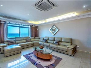 4 Bed Apartment in North Beach