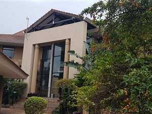 414 m² Office Space in La Lucia