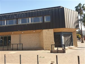 1200 m² Commercial space in East Lynne