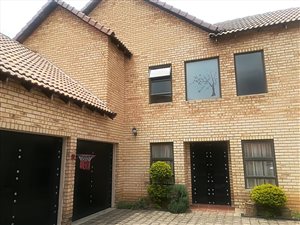 3 Bed House in Brooklands