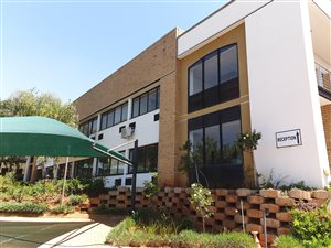 2113 m² Commercial space in Bedfordview